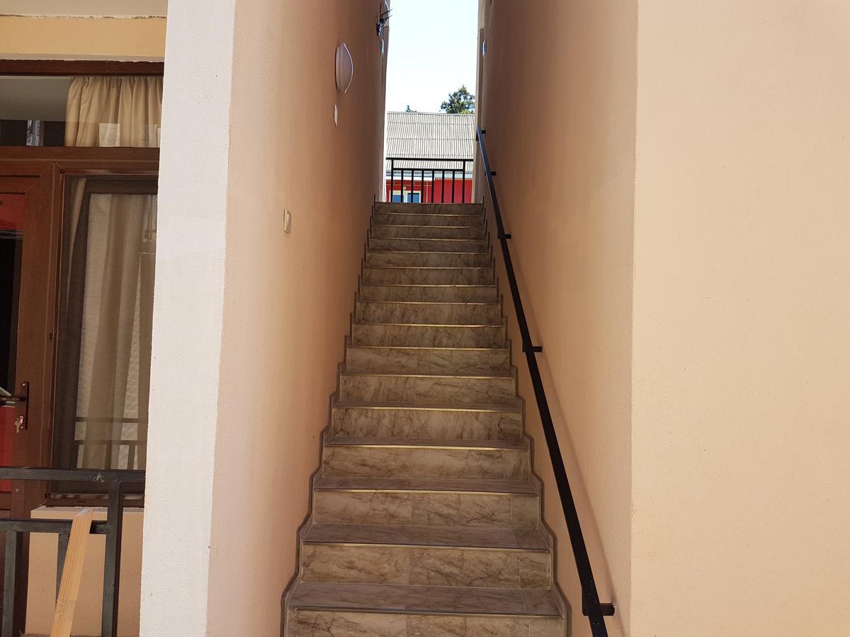 Apartment Nodmax Урекі Екстер'єр фото